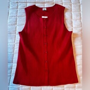 Red a new day sleeves sweater, shirt size extra large